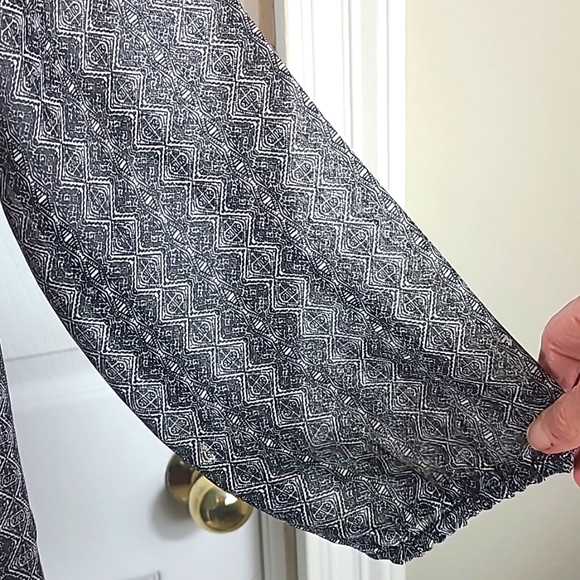 Unique Spectrum Boho Mirror Blouse - Picture 4 of 13